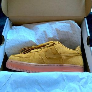 New Air Force 1 LV8 (GS) 7 women